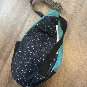 Kavu paxton sling bag